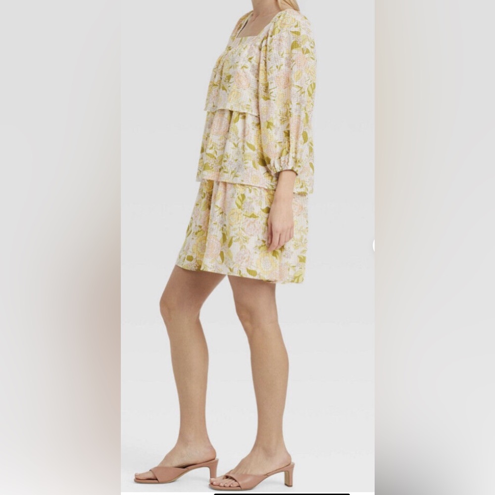 NWOT WHO WHAT WEAR Floral Tiered Dress